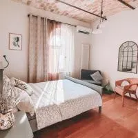Heritage Apartment Nestled Between Sea and Hills、Cipressoのホテル