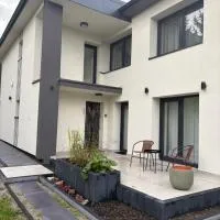 Przytulny Dom pod Jabłoniami przy Targach Kielce, hotell i Kielce