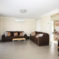 Kingfisher I Pet Friendly I 10 Min Walk to Beach, hotel a Sanctuary Point