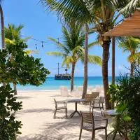 Hotel Beach Sunset Punta Cana, отель в городе Пунта-Кана