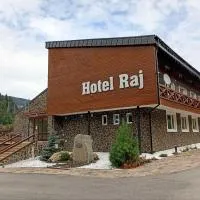 Hotel Raj, hotel u gradu Djedinki
