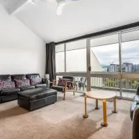 3BR Loft Apt 1min to Kingston Foreshore - Hosted by Canstay, hotel u gradu Kingston