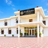 Hotel Rudraksha Premier ll Pick And Drop Available、Ayodhyaのホテル