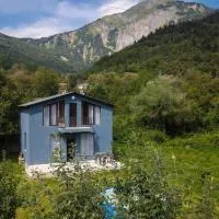 Khedi Utsera, hotel u gradu Utsera