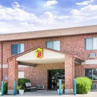 Super 8 by Wyndham Chanute,Chanute的飯店