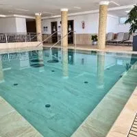 Zenit Wellness Hotel Balaton: Vonyarcvashegy şehrinde bir otel