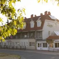 Harmónia Hotel Sárvár, hotell i Sárvár