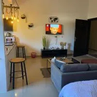 Viesnīca Cozy studio AlJimi pilsētā Al Ajna