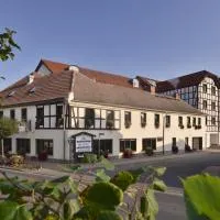Adler Golf-& Tagungshotel, hotel u gradu 'Harth - Pöllnitz'