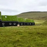 The Lakehouse, hotel u gradu 'Miðvágur'