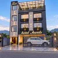 Hotel Jewels at Rajpur Road, מלון בדהראדון