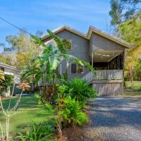 THE TAJ- Loft on Russel Island, hotel en Russell Island