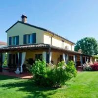 Villa Bellaria B&B, готель у місті Alseno