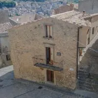 San Nicolò Holiday Home, khách sạn ở Montalbano Elicona