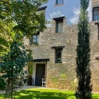 Casa La Sendera Alojamiento Rural en La Rioja, hotel u gradu Santa Engracia