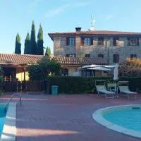 Borgo Pomaia Resort Tuscany - Apartament, Pools, Restaurant & Tuscan View, hotel a Pomaia