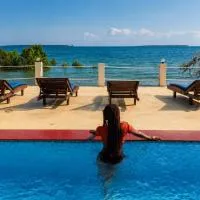 Zuri Sana Beach Hotel، فندق في Kepwani