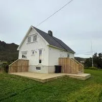 Peaceful retreat in Lofoten, hotel u gradu Sennesvik
