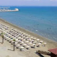 लारनाका में, होटल Mercure Larnaca Finikoudes Beach