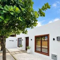 Maré House , Villa privada a pocos pasos del mar, hotel ad Arboletes