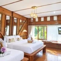 บ้านต้นไม้ The Tree House ณคอนศรี ติดวัดเจดีย์ ไอ้ไข่、Ban Wat Boekのホテル