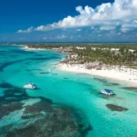 BAVARO Punta Cana VILLAS APARTMENTS HOTEL playa LOS CORALES - wifi, bbq-grill, beach club, hotel i Punta Cana