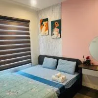 Fully Furnished 2 Bedrooms Apartment, Glory Heights, 3 mins walk to Vincom Mega Mall at Vinhome Grand Park D9, hotell sihtkohas Gò Công