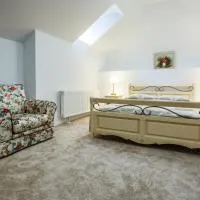 Maisonette Apartments โรงแรมในคุมปูลุง