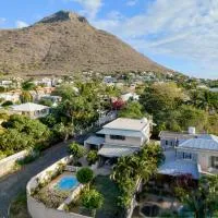 Blue Zebra - Family Villa in Tamarin with Pool, hotel din Tamarin