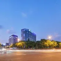 Holiday Inn Express Hangzhou Jiuzhou by IHG, отель в Ханчжоу