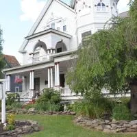 Towanda에 위치한 호텔 Victorian Charm Inn
