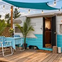 Tammy- Cozy Glamper Near Sequoia & Kings Canyon, hotel em Dunlap