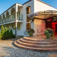 Rooms and Apartments - City Center, hotel i Jastrzębia Góra