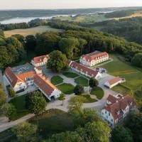 Bramslevgaard, khách sạn ở Hobro