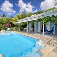 Villa en bord de mer à Saint-Pierre, 100 m², хотел в Saint-Pierre
