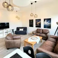 Deluxe apartment in heart of Hveragerði, hotel di Hveragerði