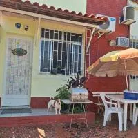Casa da Tia Cátia Muriqui Flat Família, готель у місті Мангаратіба