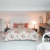 Chambre avec Piscine Maison EtxeCosy, hótel í Bidart