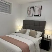 Cozy home away from home, Hotel in Calgary