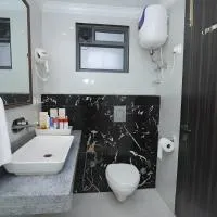 Hotel Apple Crest Inn - Near Delhi Airport, hotel di New Delhi