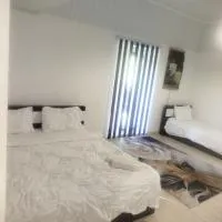 Готель Ланцелот, Hotel Lancelot, готель Ланселот، فندق في Novoyavorivsk