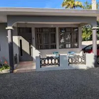 House Raghu, hotel u gradu Rose Belle