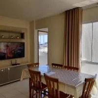 apartamento com 2 quartos, garagem e elevador, Hotel in Rio das Ostras