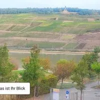 Premium Suite mit direktem Rheinblick, Balkon & freie Tiefgarage Bingen, hotel v destinaci Bingen am Rhein
