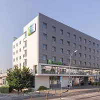 Holiday Inn Express Lisbon Alfragide by IHG, hotel v mestu Carnaxide