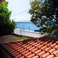 Kyriakos Apartments, hótel í Politiká