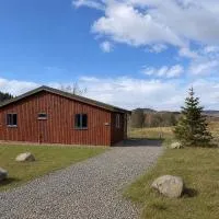Azalea Lodge 2 with Wood Burning Hot Tub, hotelli kohteessa Kingseat
