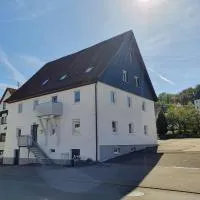 Ferienwohnungen Lamm、Burladingenのホテル