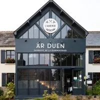 Auberge de la Hardouinais-Arduen, hótel í Saint-Launeuc