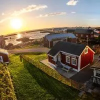 Historic Seaside Fishermans House in the Heart of Bud, hôtel à Bud